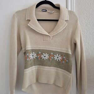 Vintage Women's Cream Sweater With Collar And Floral Embroidery